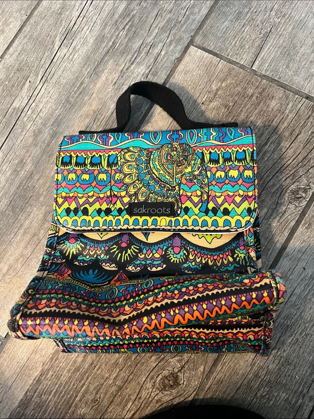 Sakroots insulated lunch bag